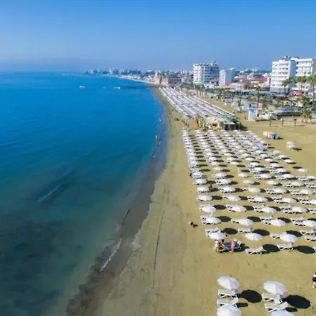 By The Way Apartament Larnaca